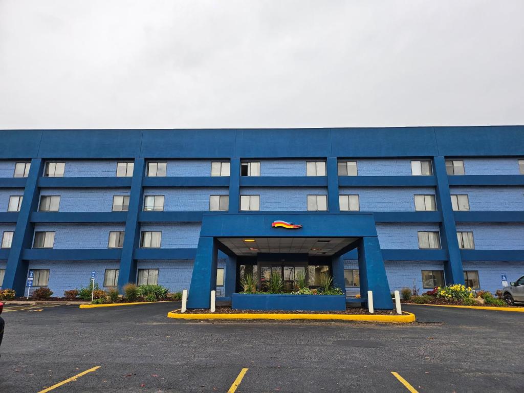 Baymont by Wyndham Davenport, Davenport