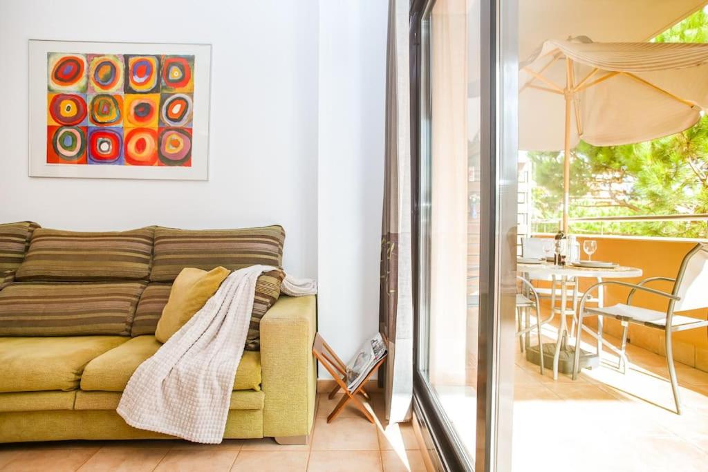 AL47 Spacious apartment near Fenals beach - 1