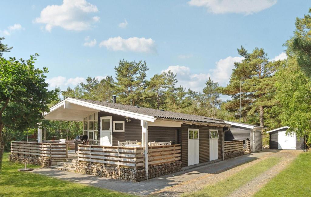 Stunning Home In Glesborg With Wifi, Glesborg