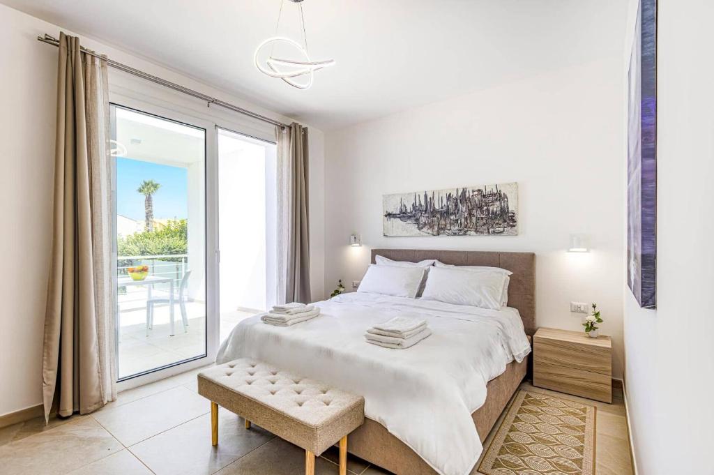 Villa Laire by Villa Plus - 4