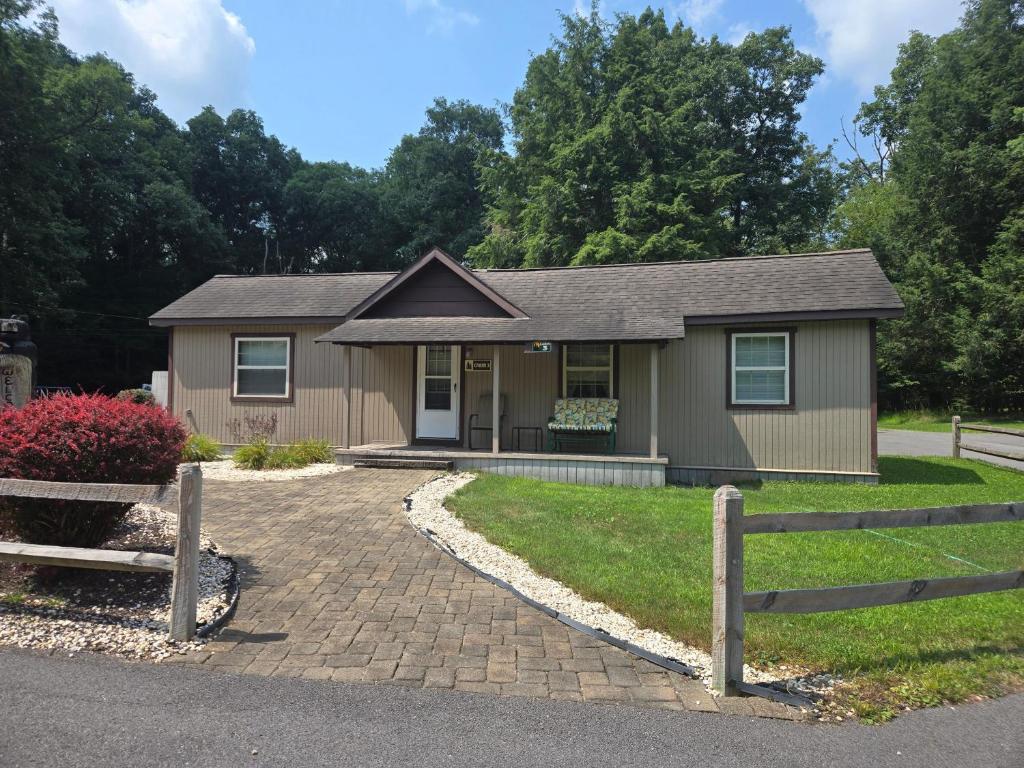 Swallow Falls Cabin 3, Oakland