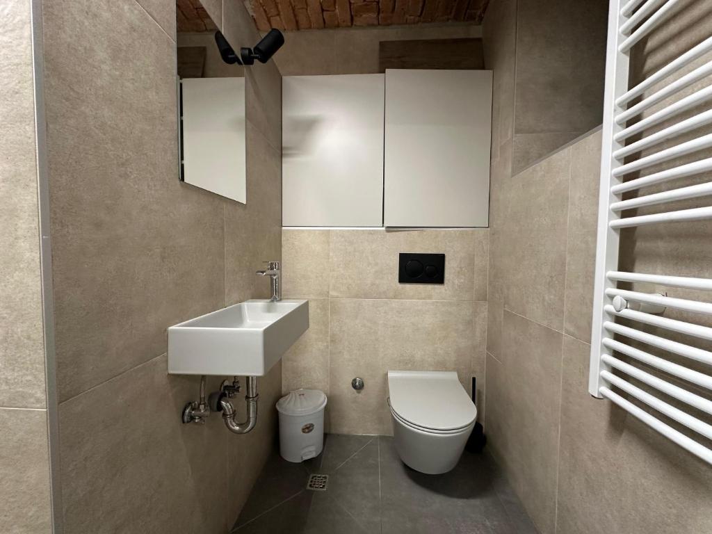 City Centre Retreat Krunska Industrial Apartment - 4