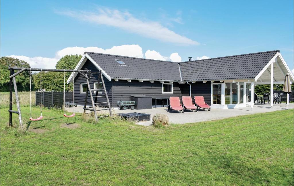 Stunning Home In Ebeltoft With Sauna, Ebeltoft