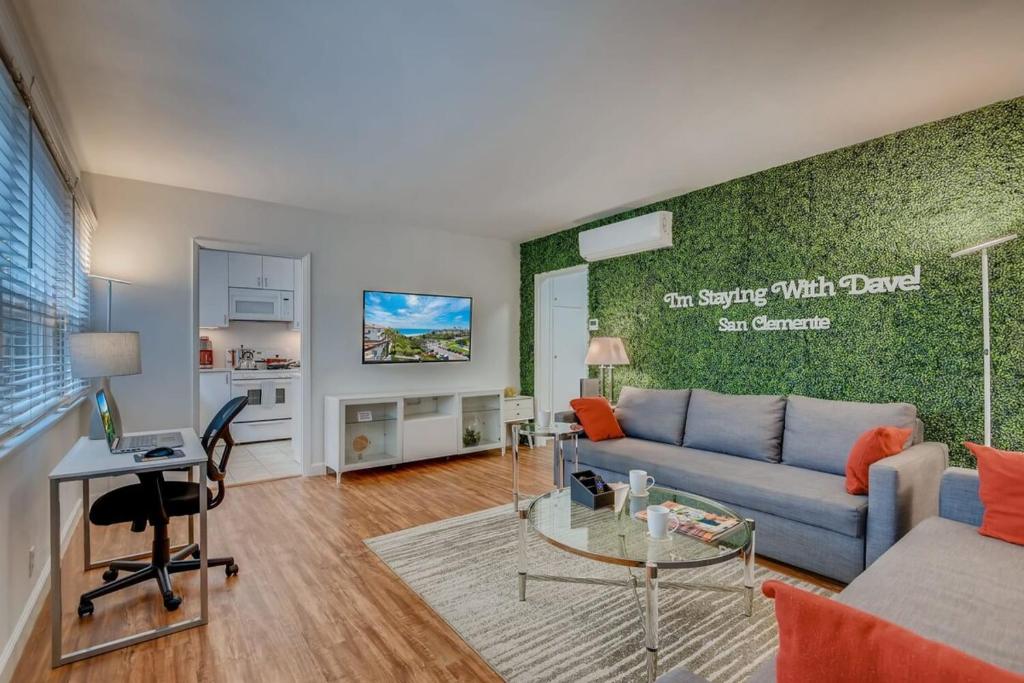 Walk To Beach 2BR Top Location - AA, San Clemente