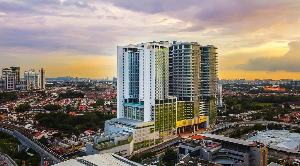M World Hotel，位于八打灵再也的酒店