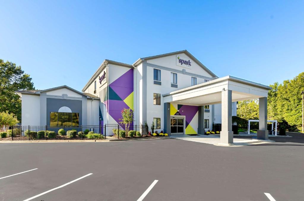 Spark by Hilton Winston-Salem University, Winston-Salem