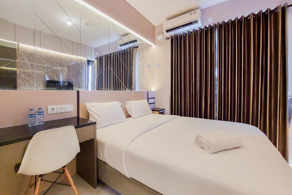 Scenic and Restful Studio Sky House BSD Apartment By Travelio, Tangerang