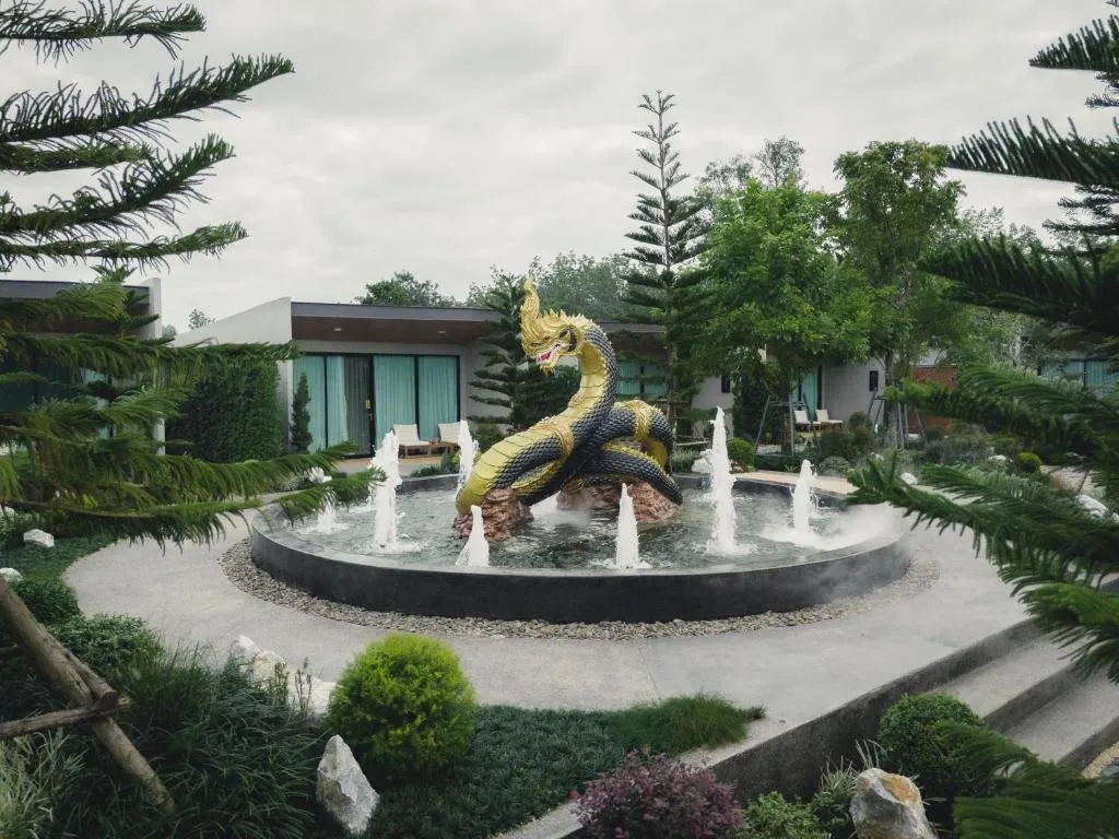 อนันตระปุระ รีสอร์ท บึงโขงหลง Anantara Pura Resort Bueng Khong Long, hotel in Ban Don Klang