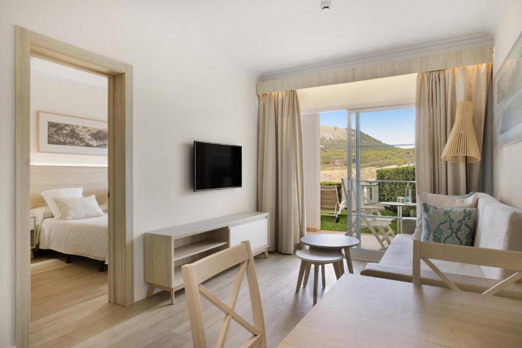 VIVA Cala Mesquida Resort & Spa — Pokoje in Cala Mesquida, Baleary