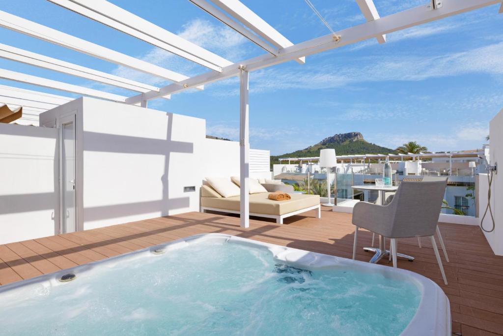 VIVA Cala Mesquida Resort & Spa — SPA in Cala Mesquida, Baleary
