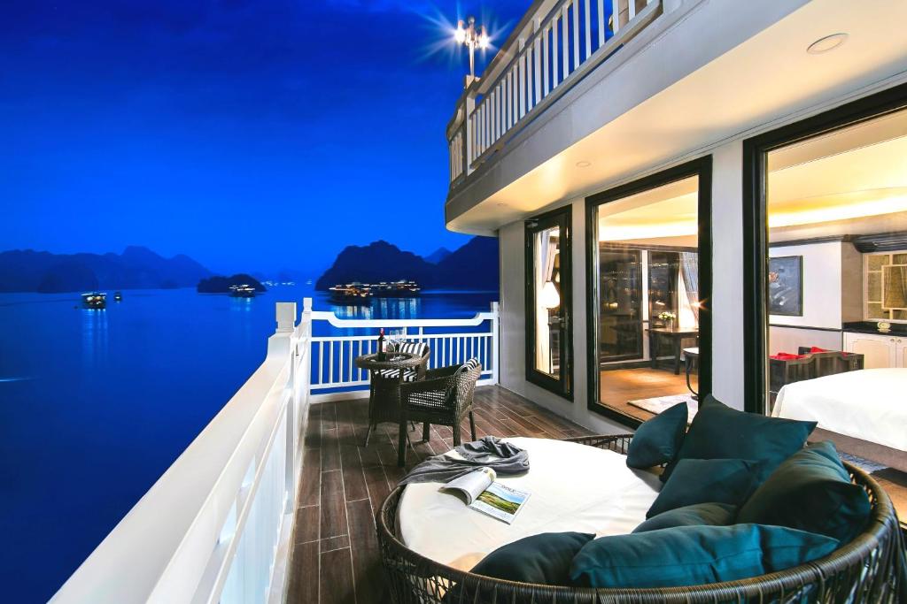 Le Journey Luxury Cruise Lan Ha Bay