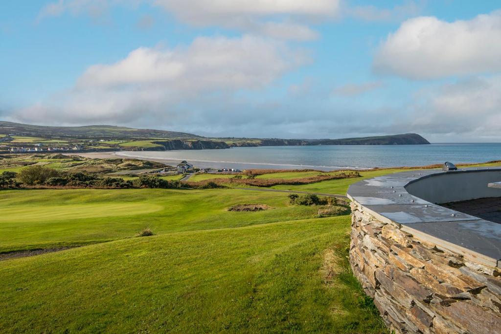 James Braid Suite, Newport