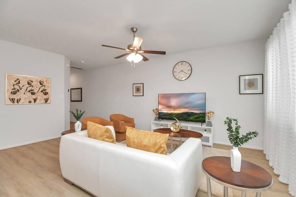 Exquisite Relocation and Workers Dream Place, Katy