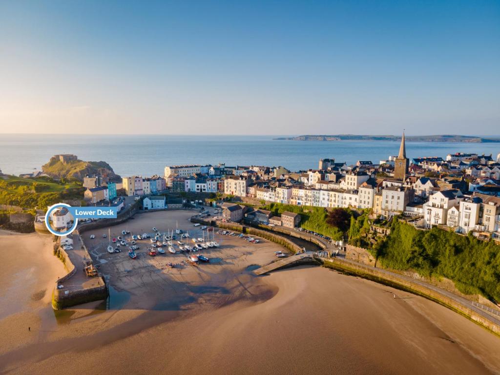 Lower Deck, Tenby