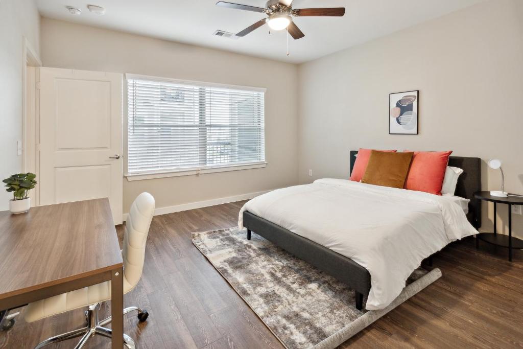 C Creek 7206 I New Construction 1bd Apt I Gated, Houston