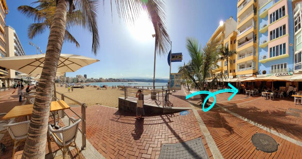 Casita Canaria Playa Beachfront Access & Lateral Ocean View With Terrace, Las Palmas de Gran Canaria