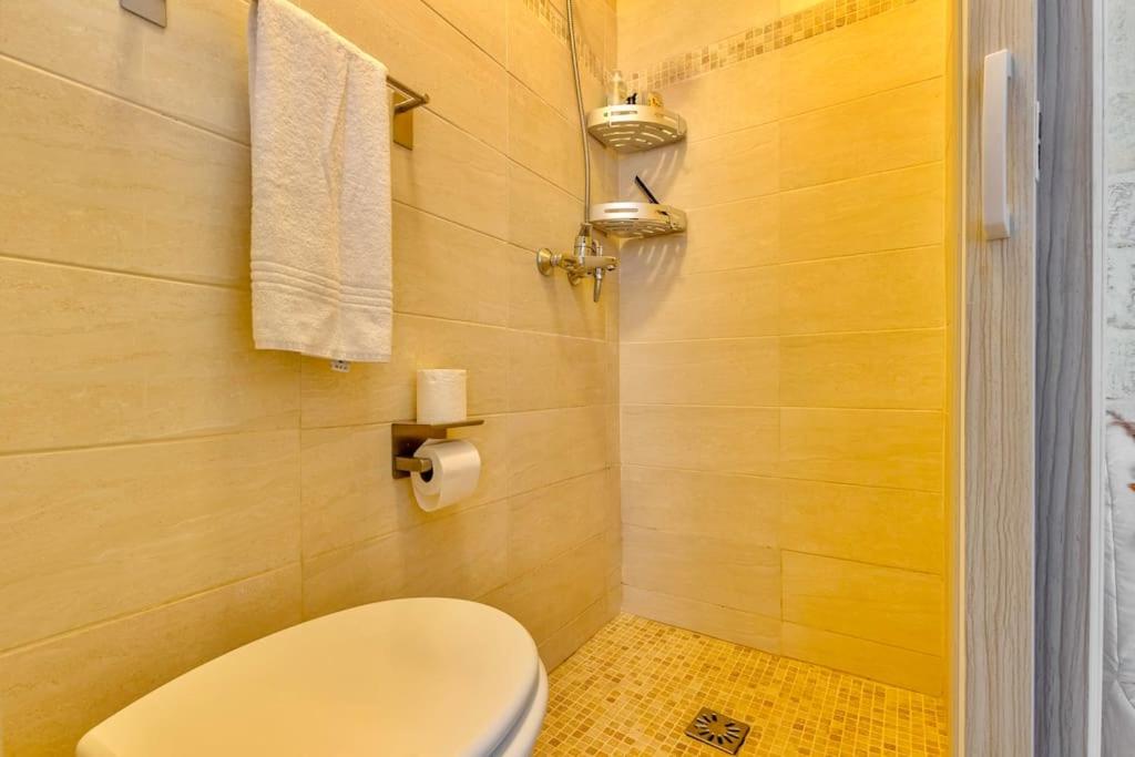 NEW Studio Champs Elysées 2PAX - 3