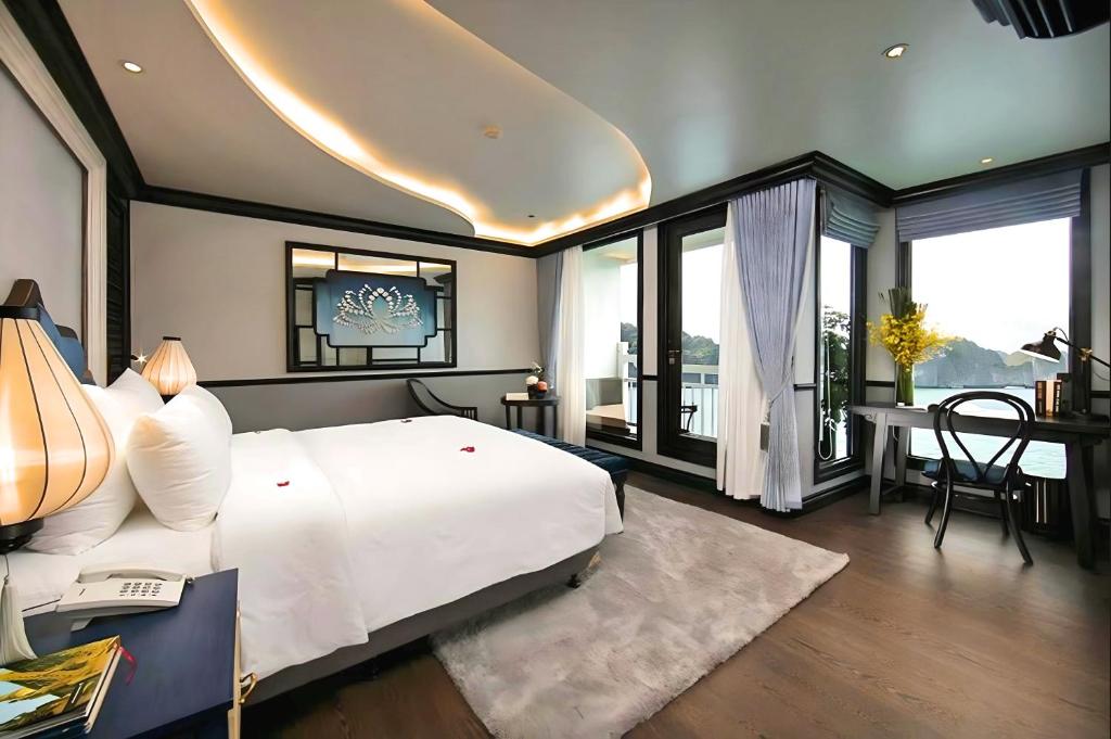 Le Journey Luxury Cruise Lan Ha Bay
