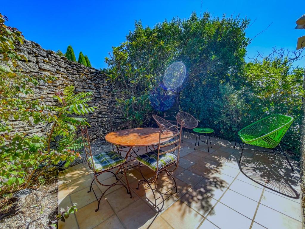 Bastidon à Gordes avec piscine - 4