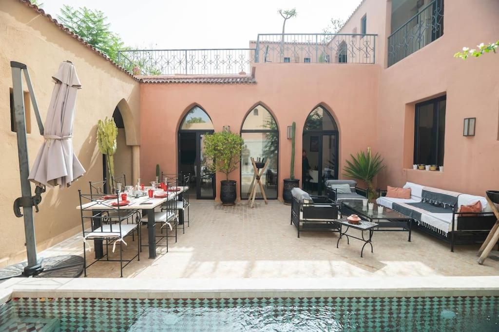Charmante villa avec piscine privée à 10 min du centre de Marrakech, Marakéš