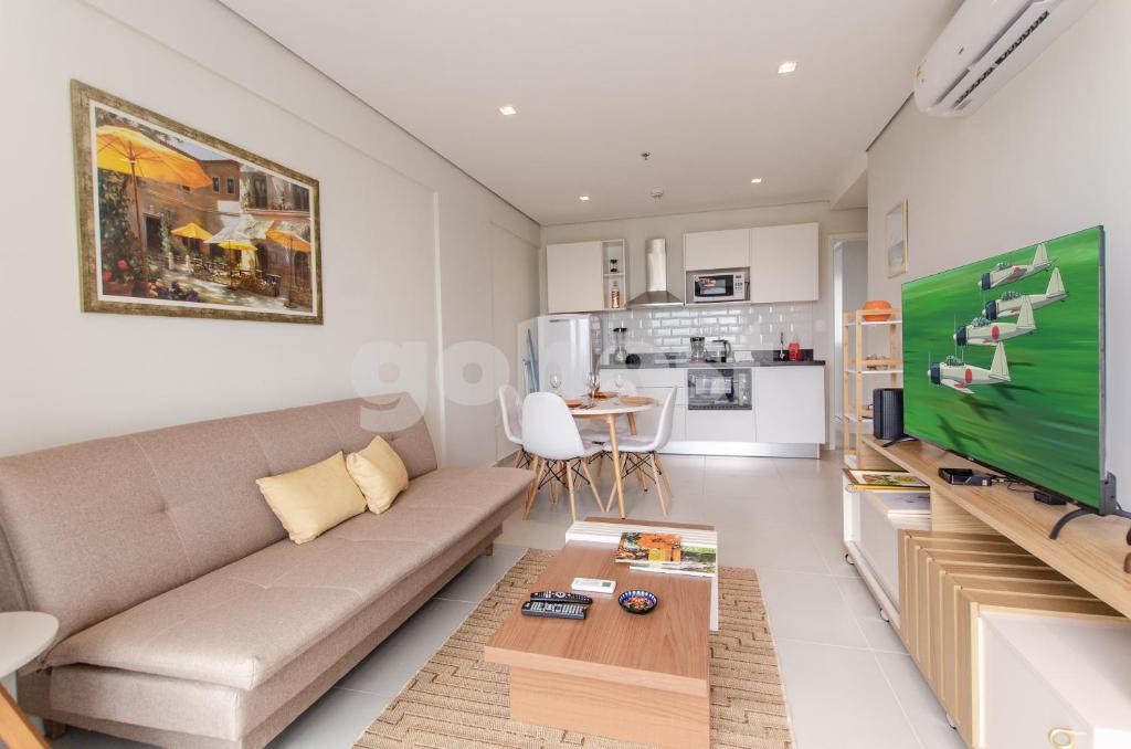 1 Bed Apt In Villa Morra With Pool And Gym, Asunción