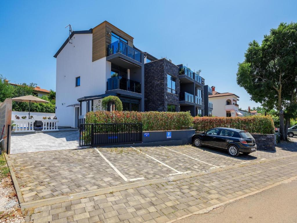 Apartment in Kukci with Heated Pool, Kukci