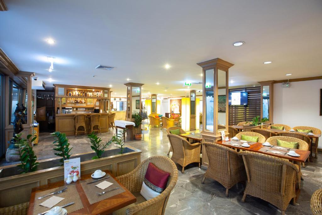 The Tarntawan Hotel Surawong Bangkok