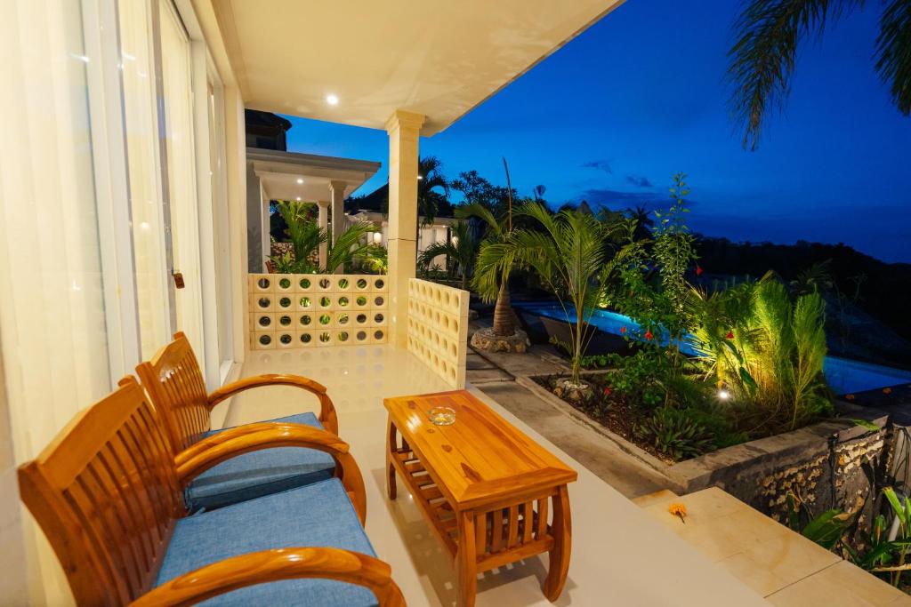 Kelingking Paradise Suites Villa