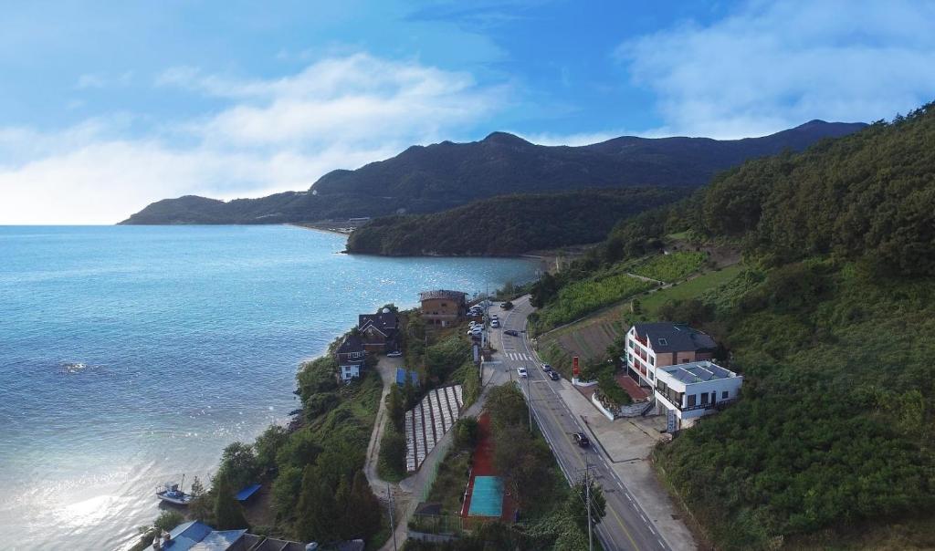 Buan Soribada Pension, Puan