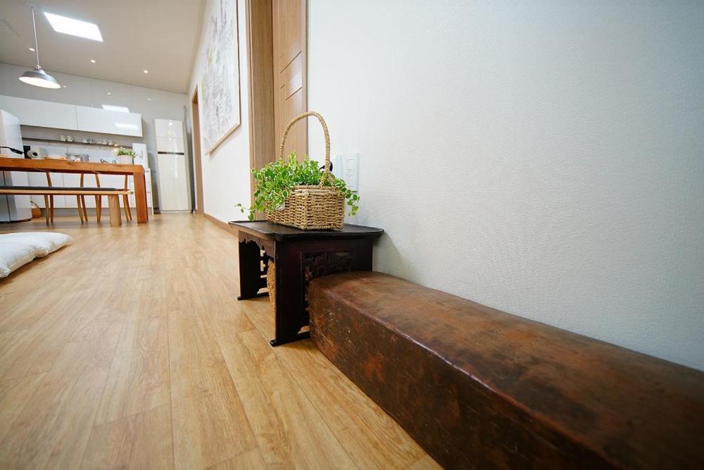 Jeonju Hanok Maeul Gaekridangil Guest House