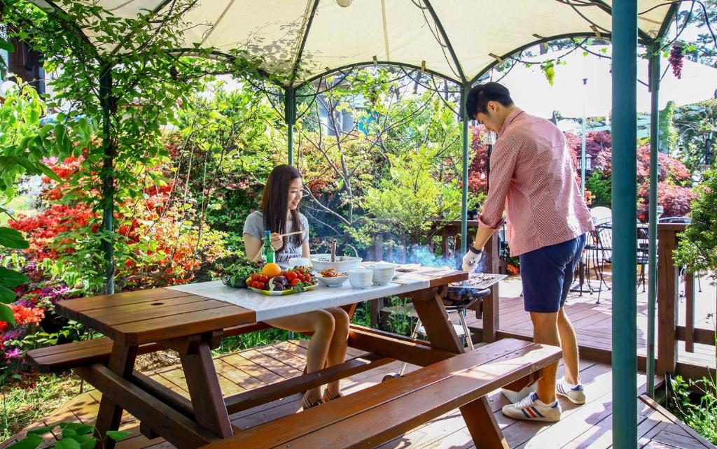 태안 처음처럼펜션 수영장