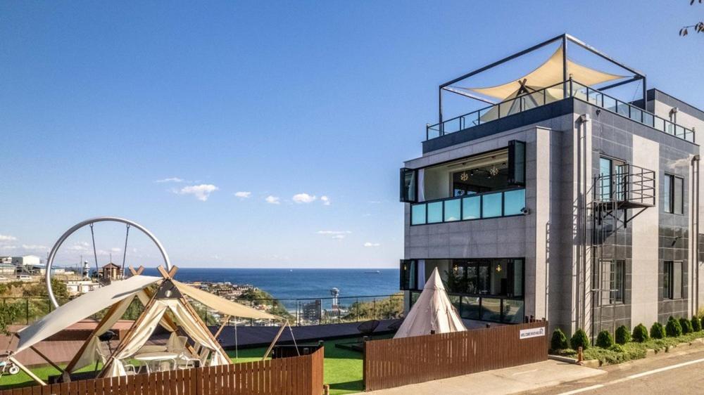 Mazihouse, Mukho-dong