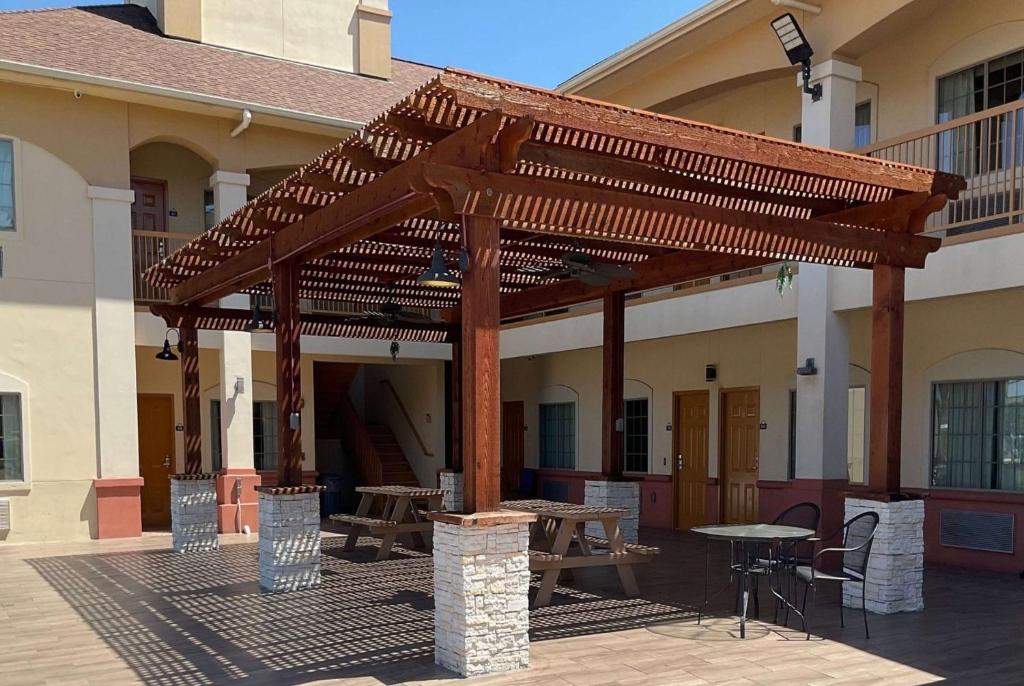 Facilities, Days Inn by Wyndham Humble/Houston Intercontinental Airport in Houston (TX)