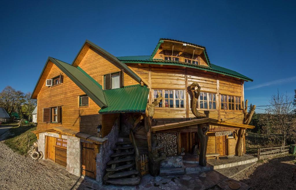 Guesthouse Planinarski dom Neviđen'o — Hotel in Zabljak