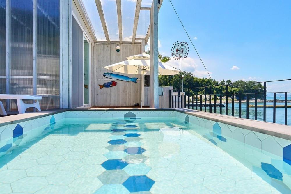 Great swimming pool