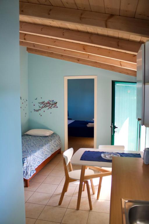 Kekatos Studios — Hotel rooms in Lassi, Ionian Islands