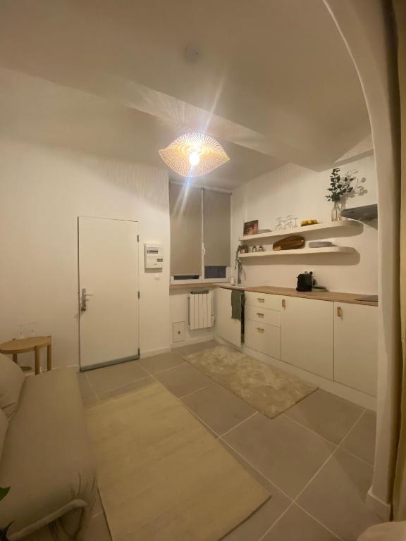 Studio charmant hyper centre - 5