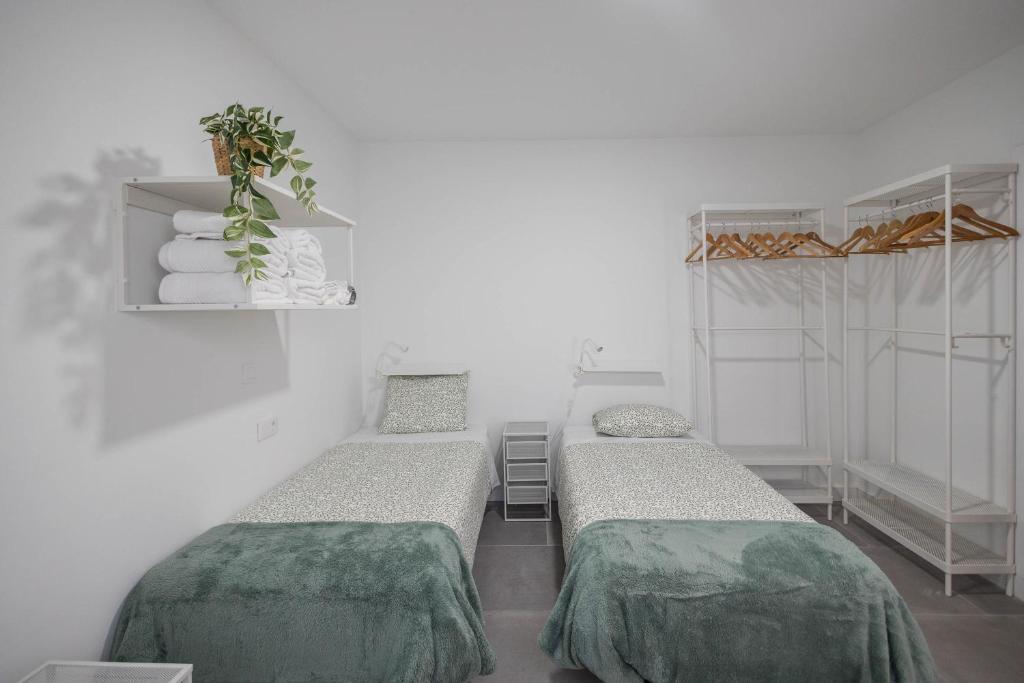 Coliving Mol-Terrace, En-Suite Bathroom, Fridge & TV - 5