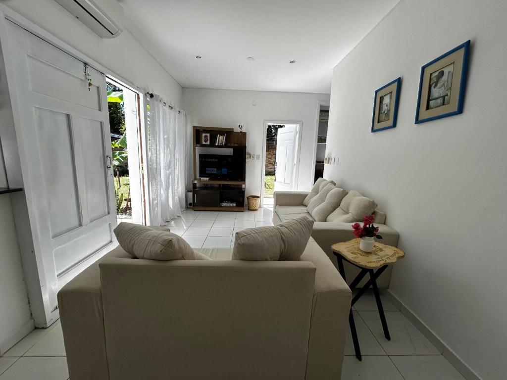 Casa en San Bernardino en Venta y Alquiler con Cancha de fútbol, parrilla y piscina zona la Alemana 2 - 5