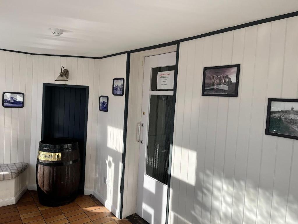 フロント・ロビー