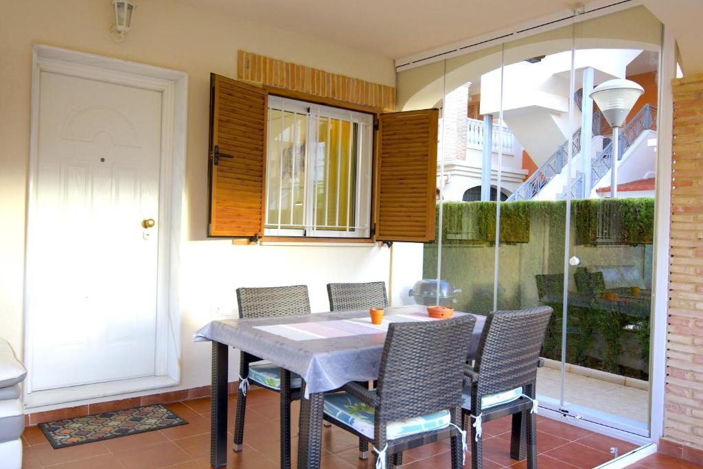 Encantador bungalow de planta baja - 5