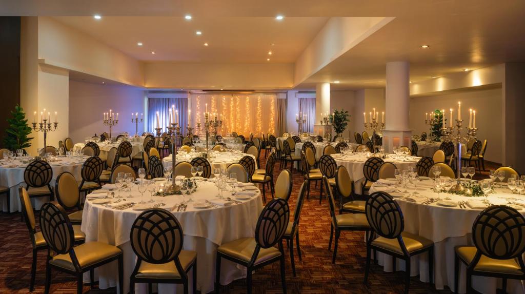 Banquet hall, Louis Fitzgerald Hotel in Dublin