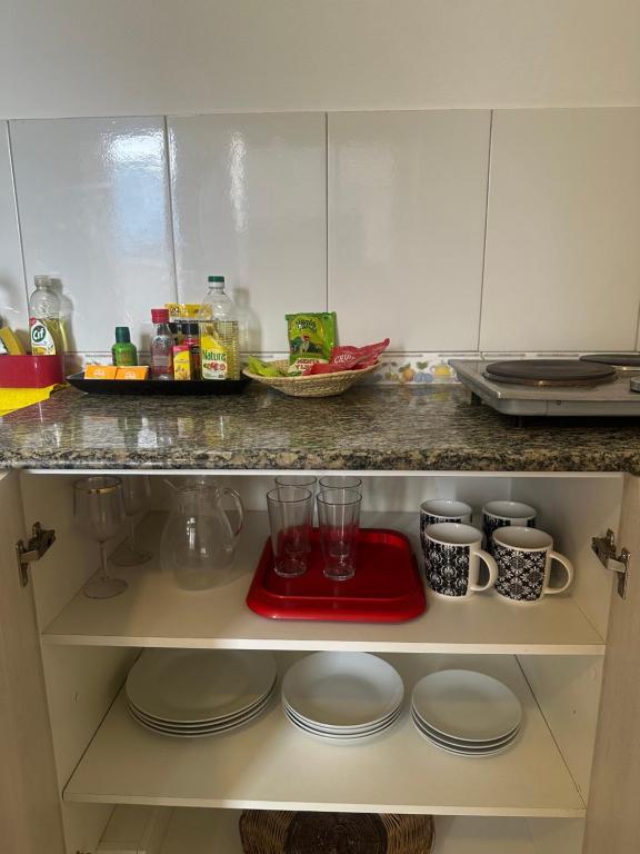 Departamento Amoblado en Barrio Los Laureles - 2