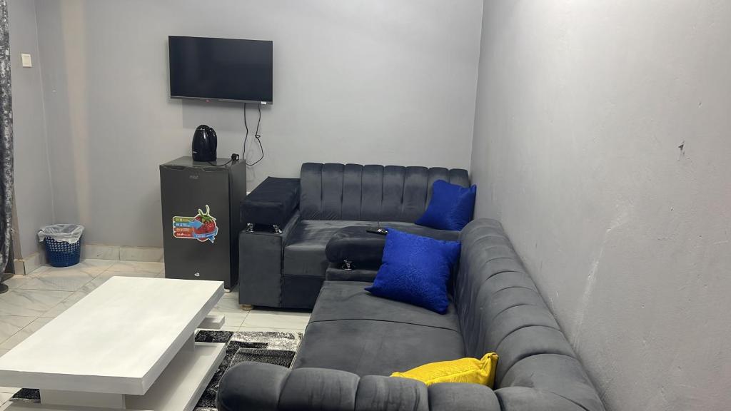 La vue suites, Munyonyo