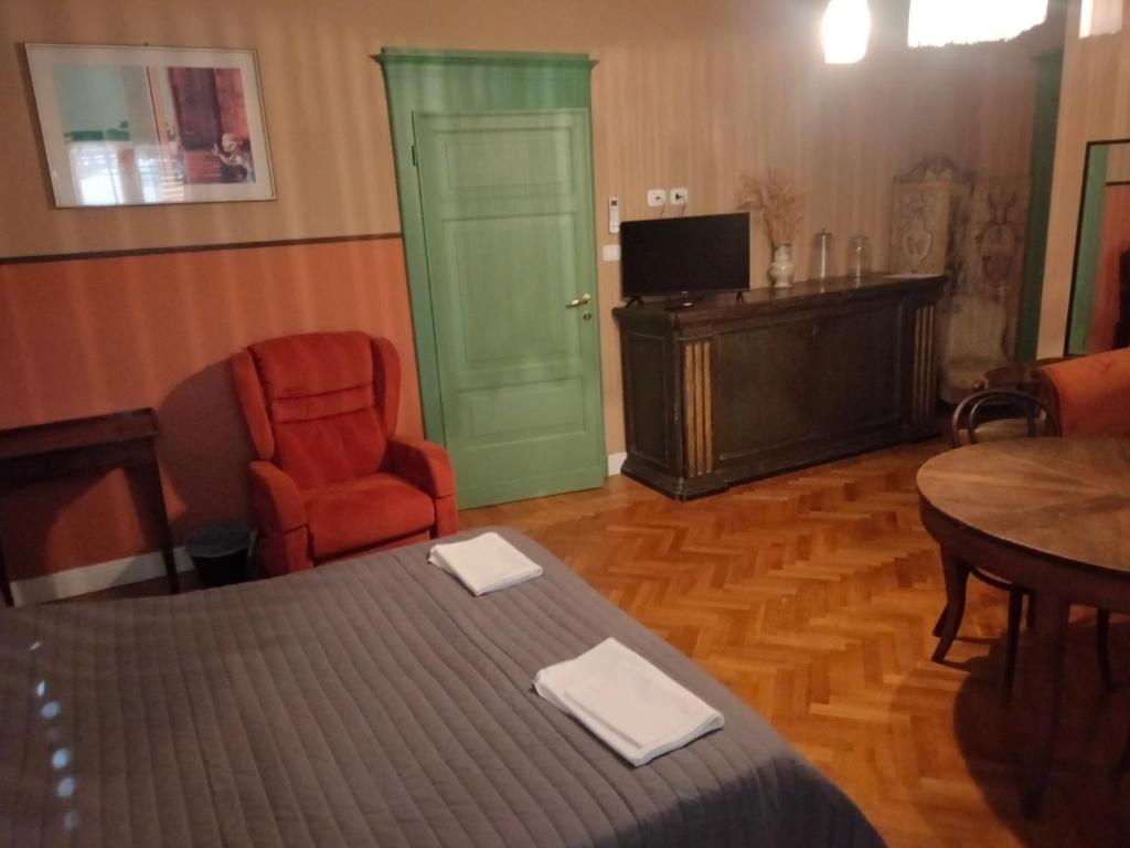 SAN PETRONIO ROOM AND SUITE Rooms - by BOLOGNACENTRO LuxuryH - 4