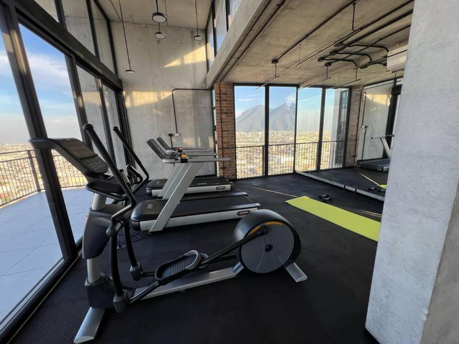 Premier Monterrey Retreat 5 - 3