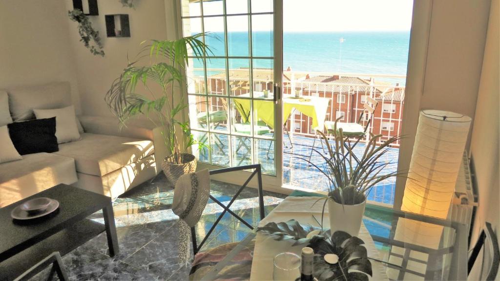 Bianca Seaview & Beach Apartment photo