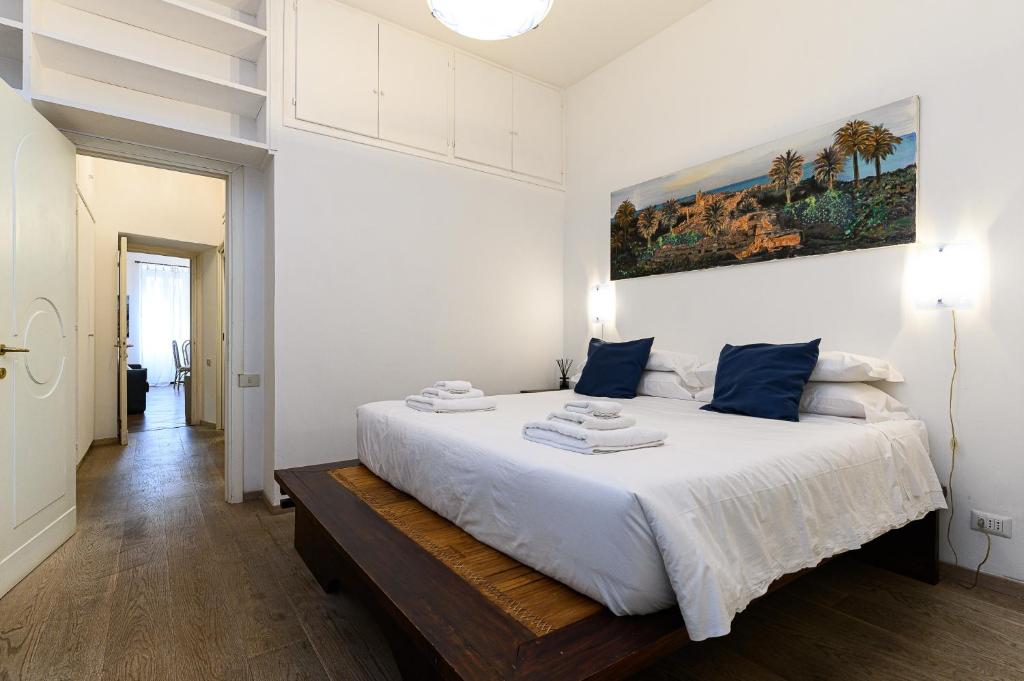 Colosseum Apartment with Terrace by NDP rent - 3