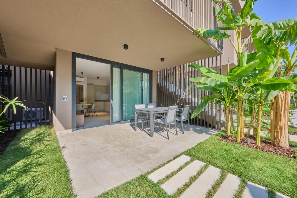 Sun Village Apartments - 2