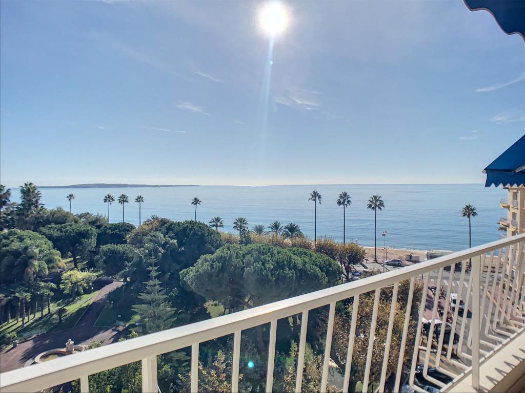 Belle terrasse vue mer , proche plages 223L FOV - 1